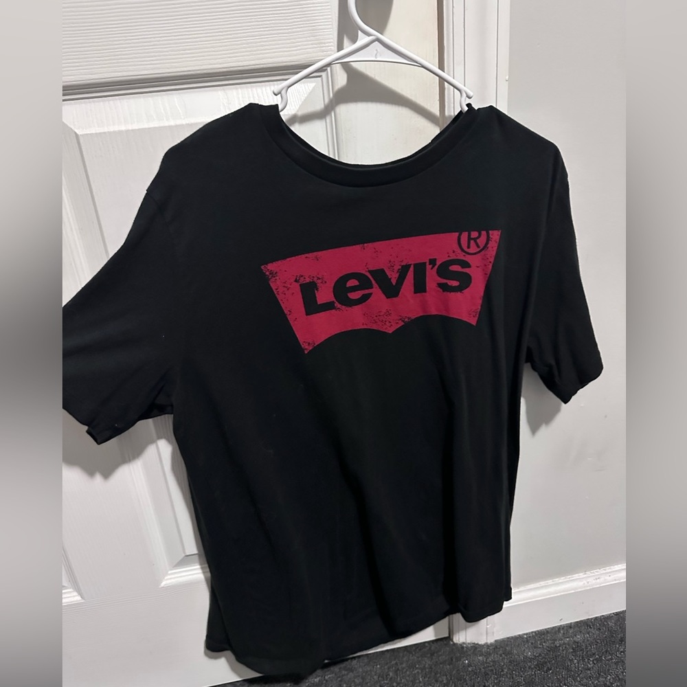 Levi’s T-shirt